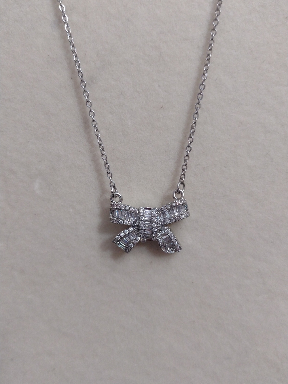 Delicate Silver Bow Pendant Necklace - Women Jewelry